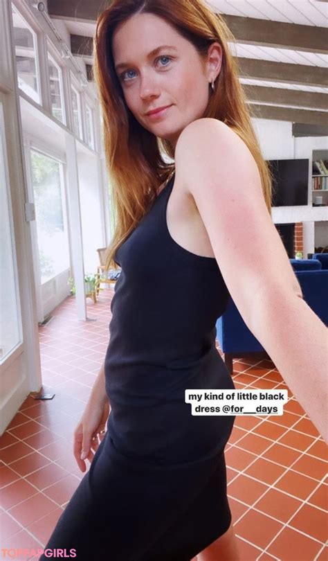 bonnie wright pussy|Bonnie Wright Nude Leaked Photos Are Online